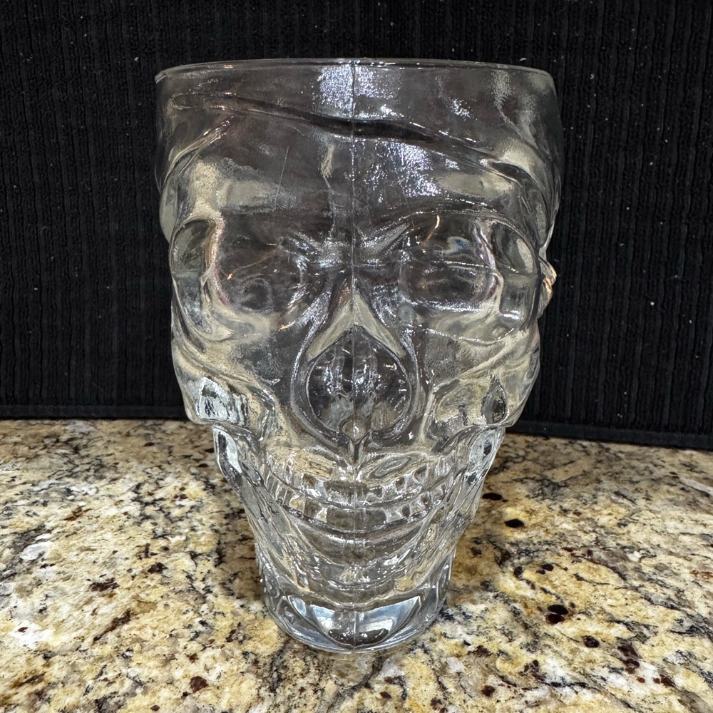Skull Beer Mug Glass Treasure Island Las Vegas Pirate Cocktails